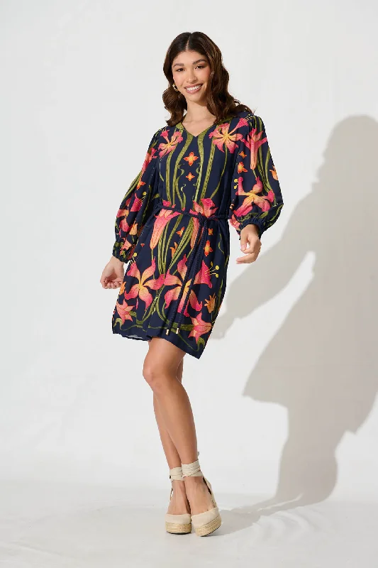 Amhearst Dress In Navy With Red Floral